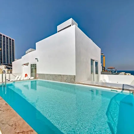 מלון Quadro Hotel, Trademark Collection By Wyndham 3*