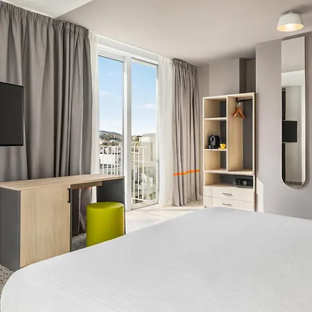 Quadro Hotel, Trademark Collection By Wyndham מלון 3*