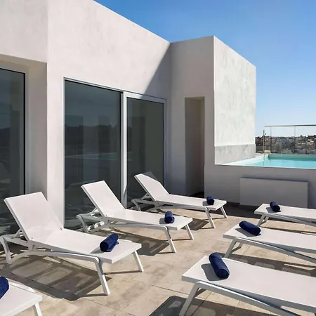 Quadro Hotel, Trademark Collection By Wyndham מלון Saint Julian's