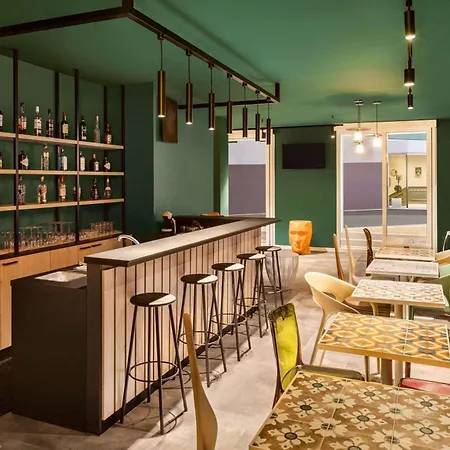 Quadro Hotel, Trademark Collection By Wyndham 3*