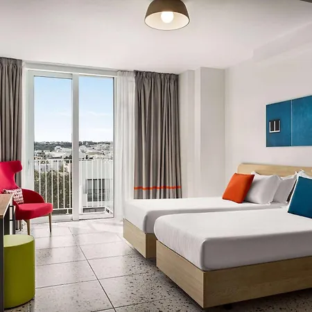 מלון Quadro Hotel, Trademark Collection By Wyndham 3*