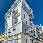 Quadro Hotel 3*