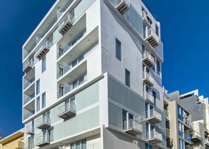 Quadro Ξενοδοχείο 3*